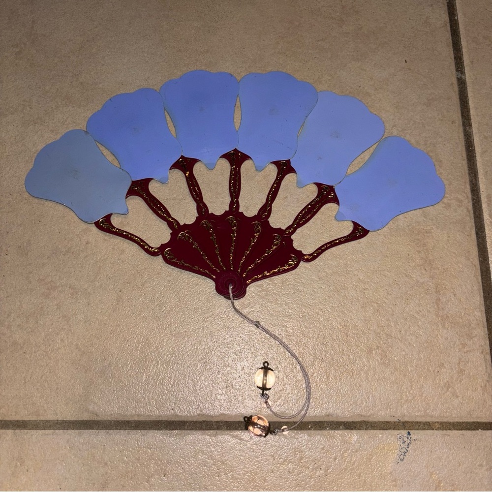 Vintage Disney Store Princess Mulan Geisha Folding Hand Fan Purple Plastic - Picture 5 of 5